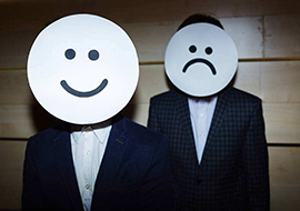 不開心.jpg 不開心.jpg